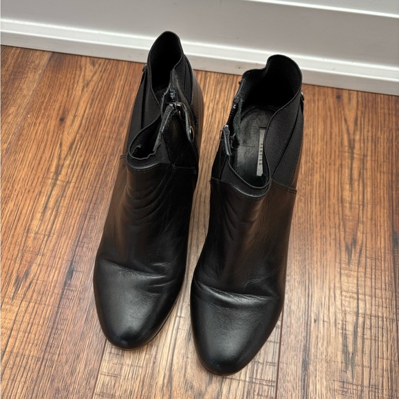 Geox Shoes - Geox Respira Black Ankle Boots